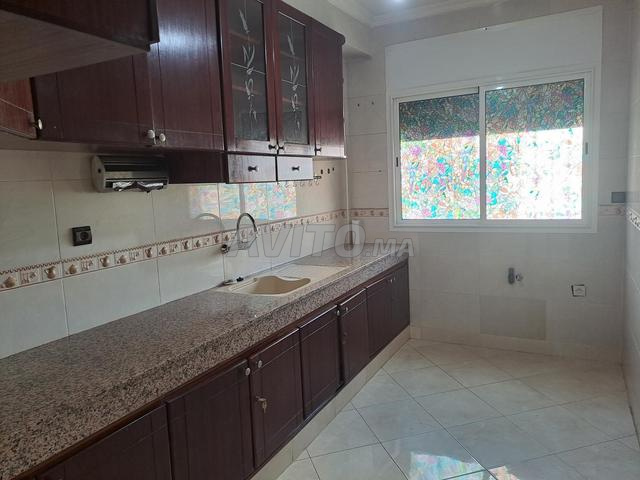 Appartement à louer 86 m² à Temara - 2
