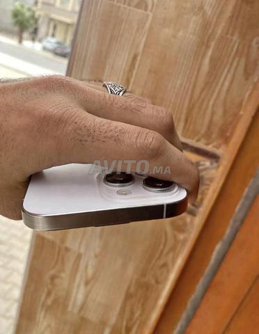 آيفون 16 برو