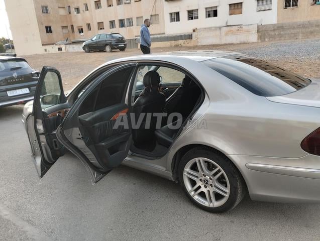 Mercedes E270 - 2