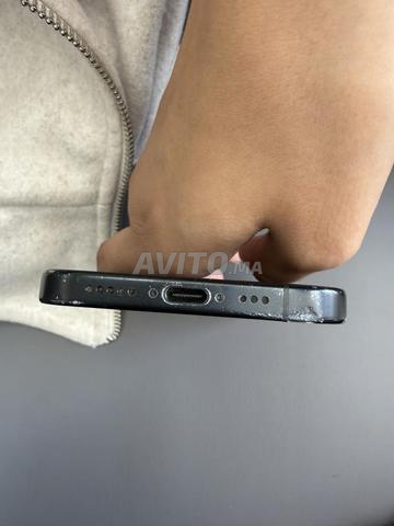 iPhone 16 128 Go fissuré réparation facile - 2
