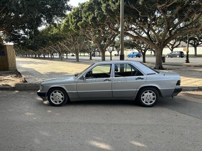 À VENDRE — MERCEDES-BENZ SPORTLINE DE COLLECTION
