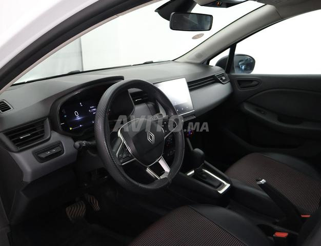 Renault Clio 1.0 Tce 100 CVT Explore 2025 à Agadir - 2