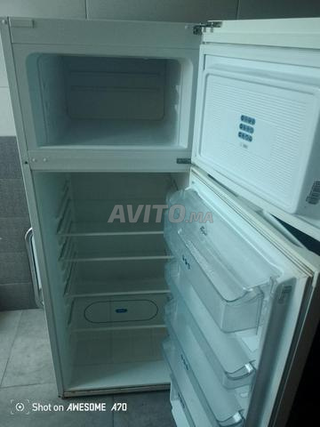 أبيع ثلاجة Whirlpool - 2