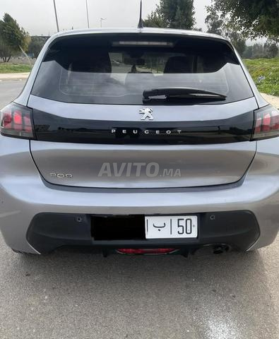 Peugeot 208 Diesel - 2