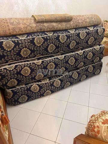 3 لحافات وسجاد كبير وصغير