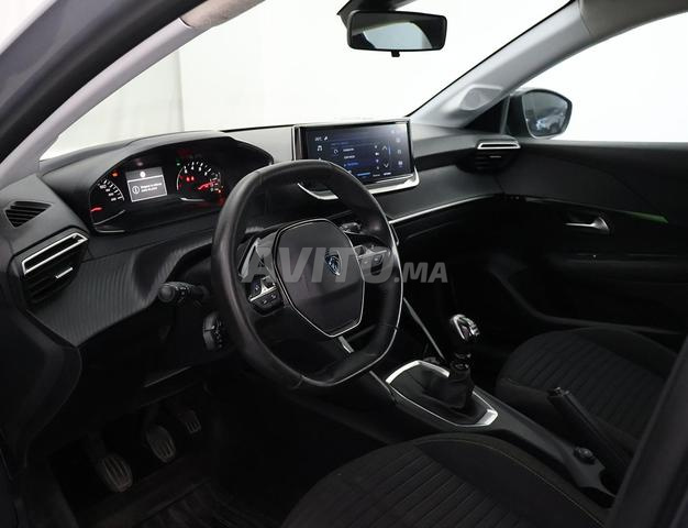 Peugeot 208 1.5 BlueHDi Allure 2024 à Casablanca - 2
