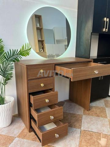 ⭐ طاولة زينة بمرآة LED ⭐ - 2
