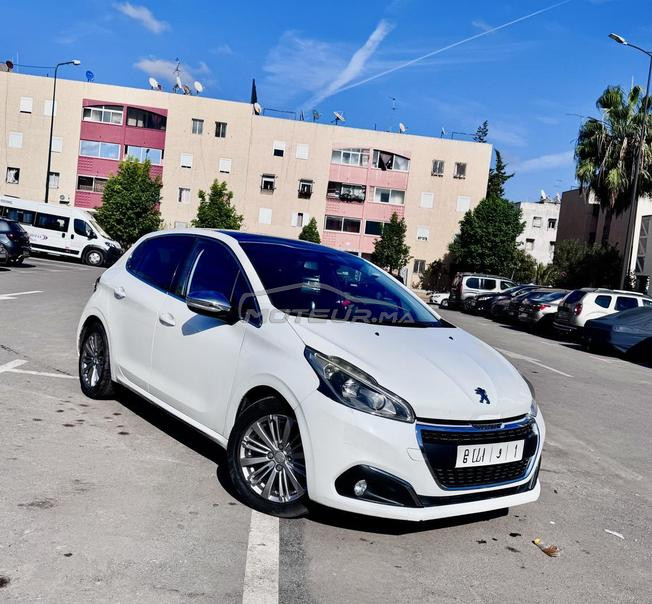 208 White edition 2019 