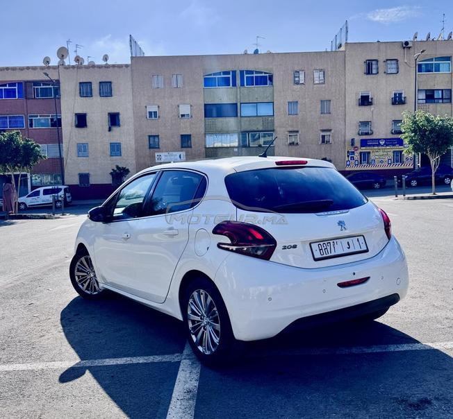208 White edition 2019 