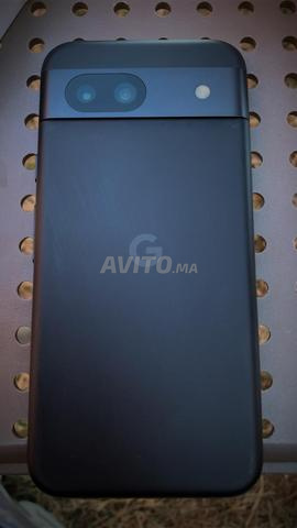 Google Pixel 8a 128GB Comme neuf avec boîte - 2