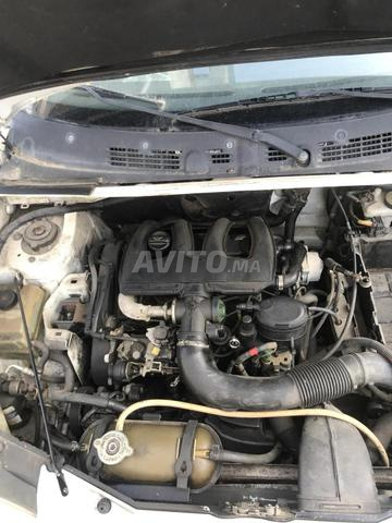 Moteur de voiture Peugeot Partner - 2