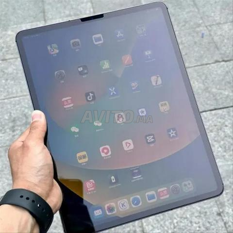 آبل آيباد برو 12.9 الجيل الرابع 512 جيجابايت واي فاي 4G بحالة جيدة