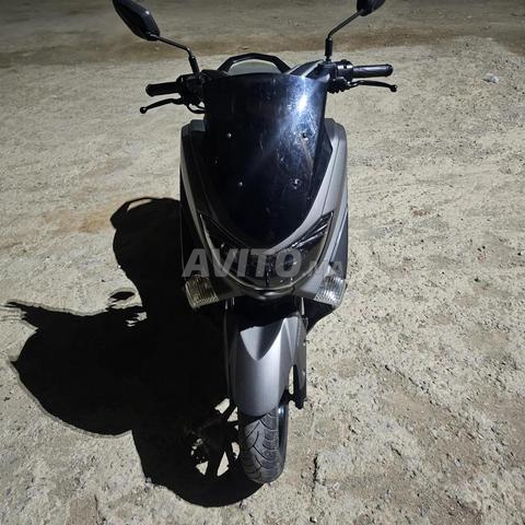 Yamaha NMAX 155 - 2