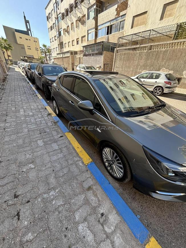 Opel Astra Diesel Automatique 2021 à Casablanca