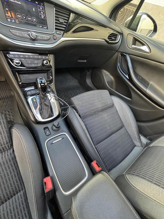 Opel Astra Diesel Automatique 2021 à Casablanca