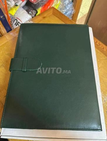 PORTE-DOCUMENT - 2