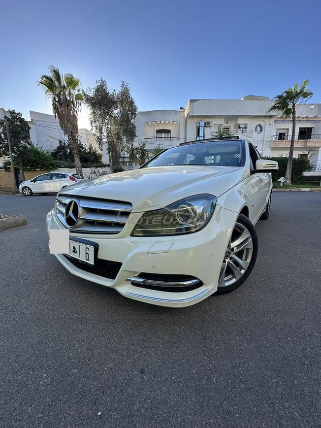 MERCEDES-BENZ C180 CGI BLUEEFFICIENCY Essence 2012