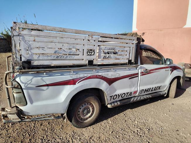 toyota hilux 2014