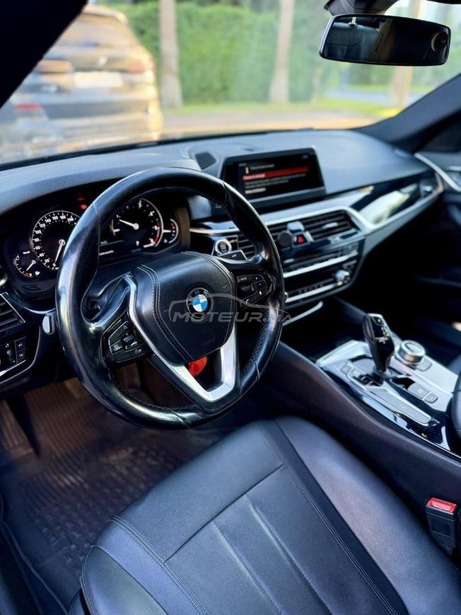 BMW SÉRIE 5 520d