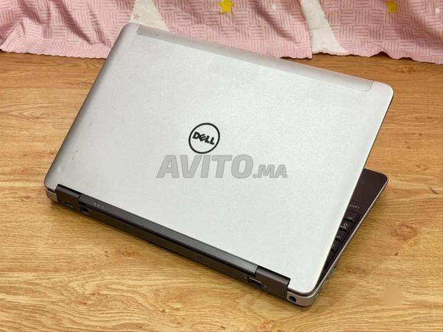 ديل i7 رسومات مزدوجة رام 8 قرص SSD شاشة 15