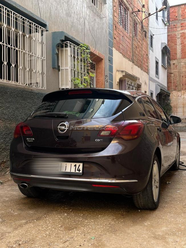 Opel Astra Diesel Automatique 2015 à Meknès