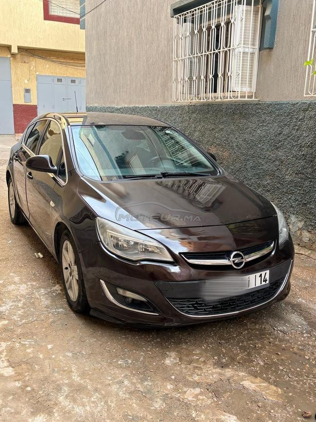 Opel Astra Diesel Automatique 2015 à Meknès