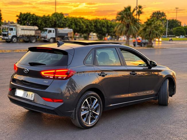 Hyundai i30 Seductive BVA 2021 1er main