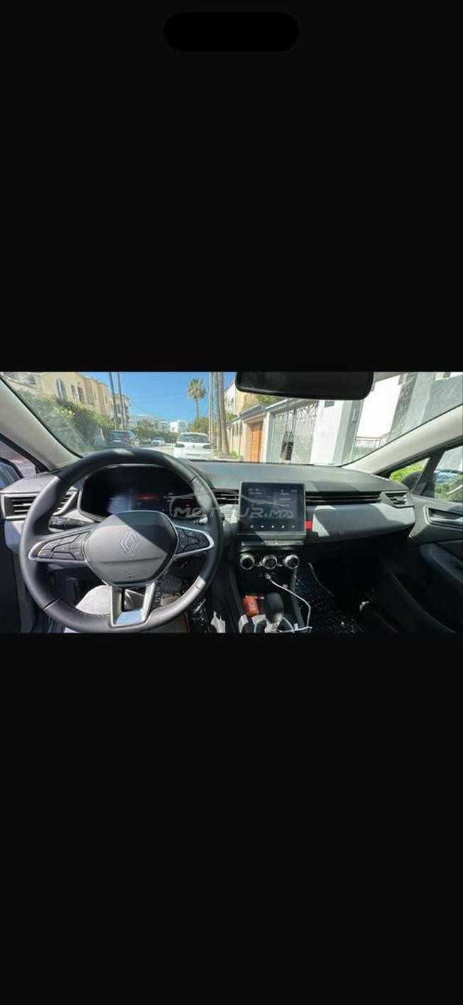 Renault clio presque neuf