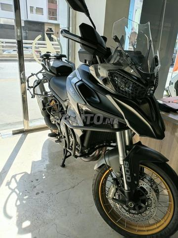 للبيع QJ MOTOR 900 SRT - 2