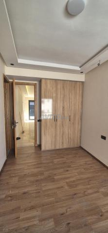 À VENDRE – APPARTEMENT AVEC BALCON – ANOUAL