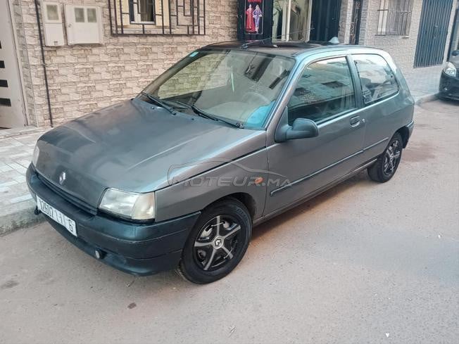 Renault Clio Essence Manuelle 1994 à Mohammedia