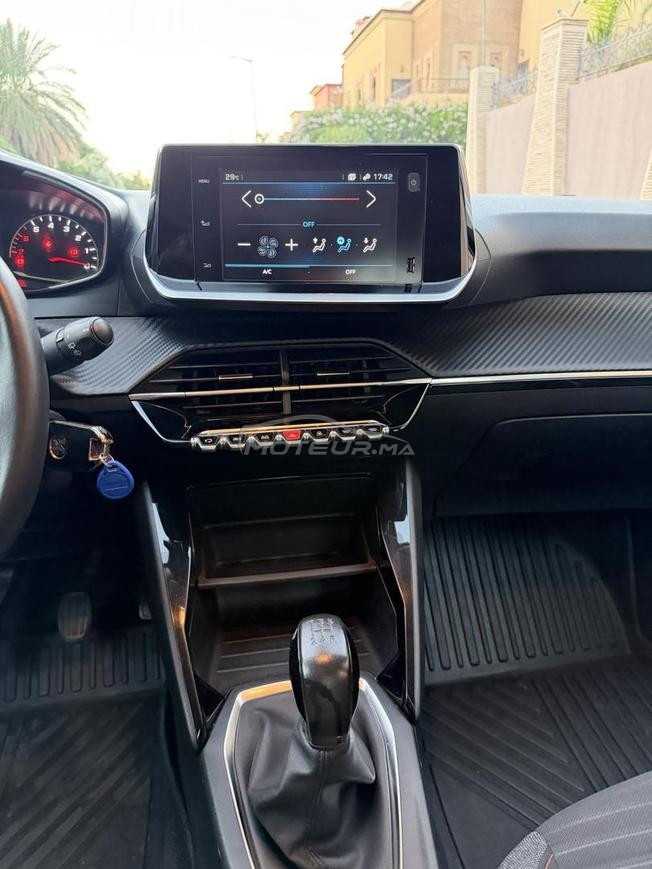peugeot 208 allure sans ad bleu