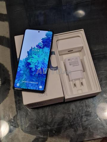 Samsung Galaxy S20fe - 2