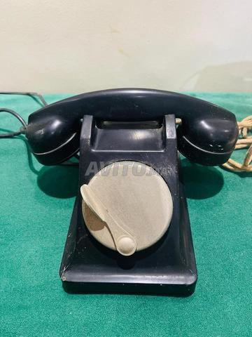 Duo de téléphones fixes vintage - 2