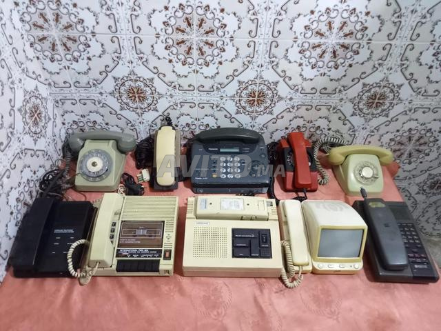 10 téléphones antiques