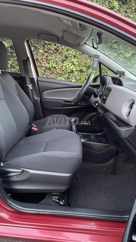 Toyota Yaris essence 2020 faible 18 klm premier m - 2