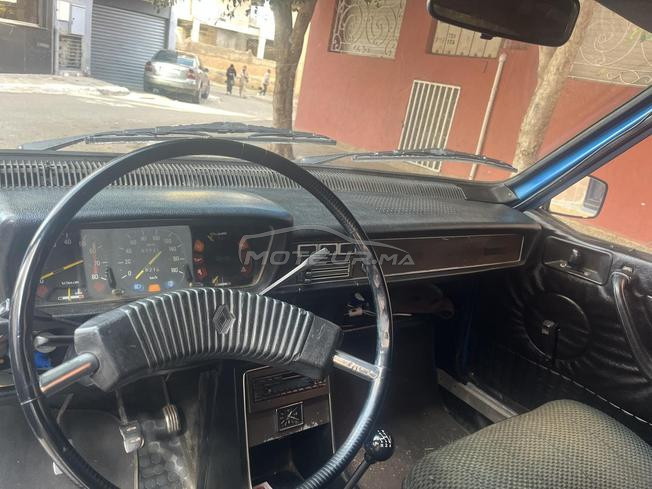 Renault R12