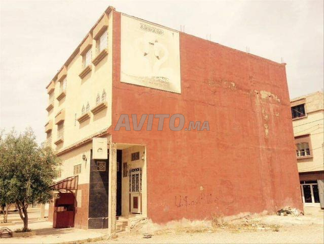 حمام للبيع بمساحة 213 متر مربع - 2