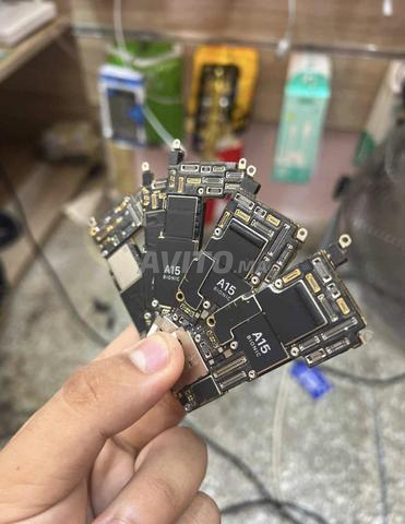 Carte mère iPhone - 2