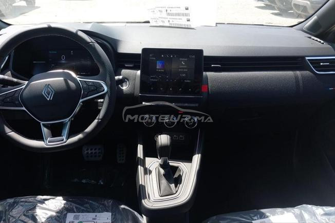 Clio 5 2025 essence automatique presque neuve