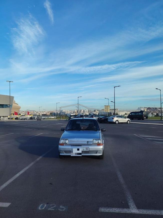 Renault Super 5