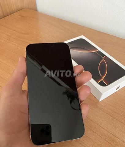 iPhone 16 Pro avec Apple Care - 2