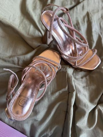 Chaussure de salon chic couleur or rose - 2