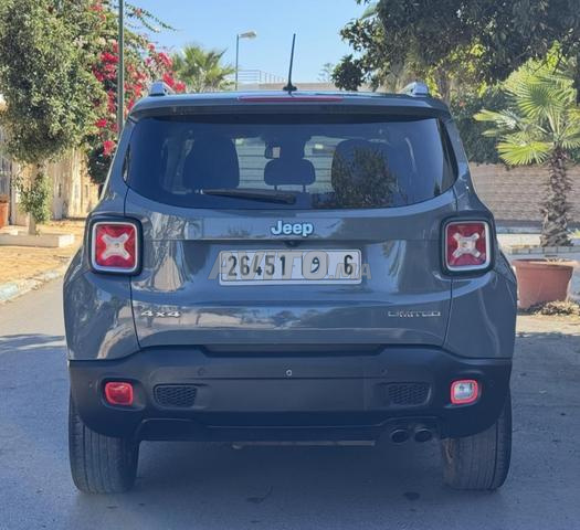 Jeep Renegade Diesel Automatique 2018 à Rabat - 2