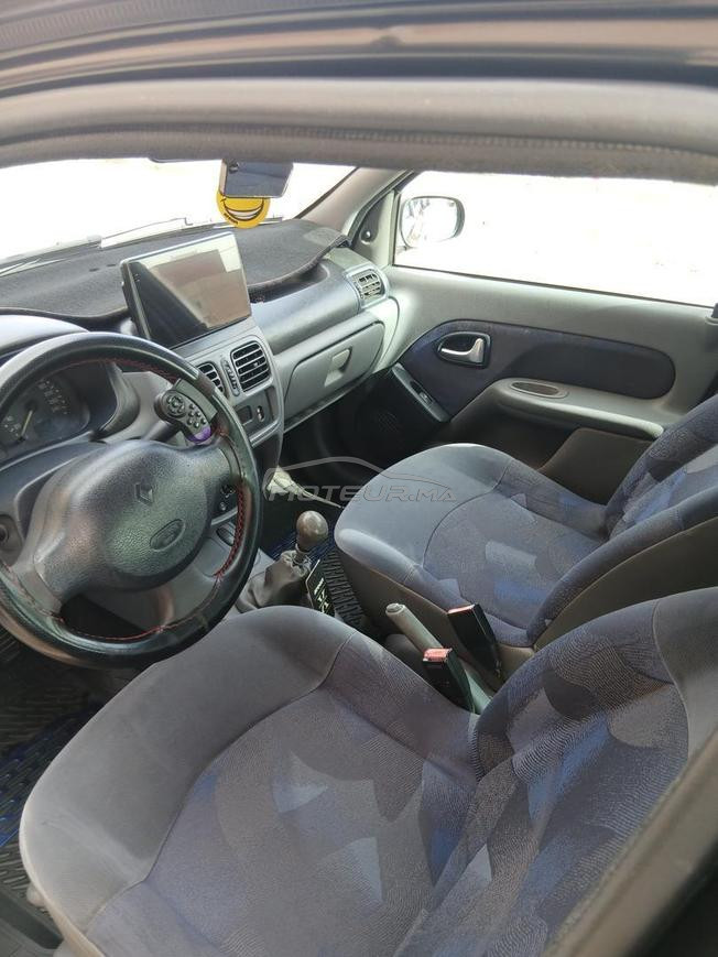 Renault clio 2 essence 1999