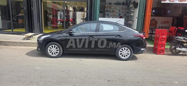 Hyundai Accent - 2