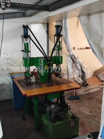 Machine à gaufrer - 2