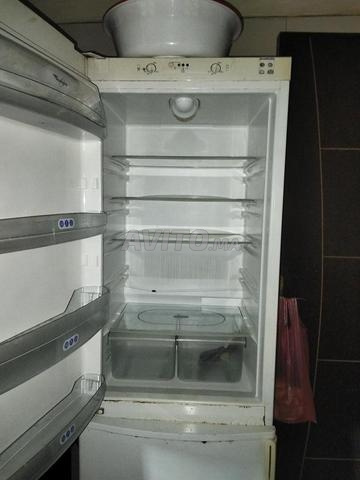 ثلاجة بحالة جيدة ونظيفة - 2