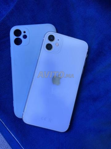 iPhone 11 128G Officiel bon état - 2