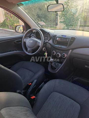 Hyundai i10 Essence Manuelle 2018 à Azrou - 2